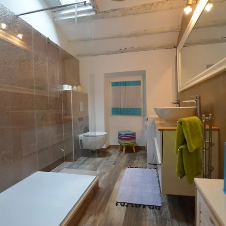 Gostinjska kuća Noanna 4*