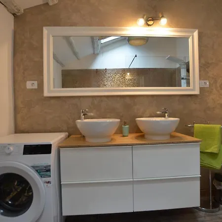 בית הארחה Noanna 4*